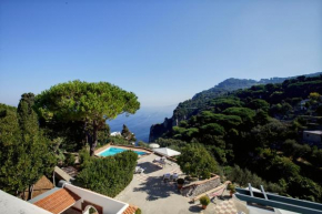 Отель Suite Villa Carolina  Капри